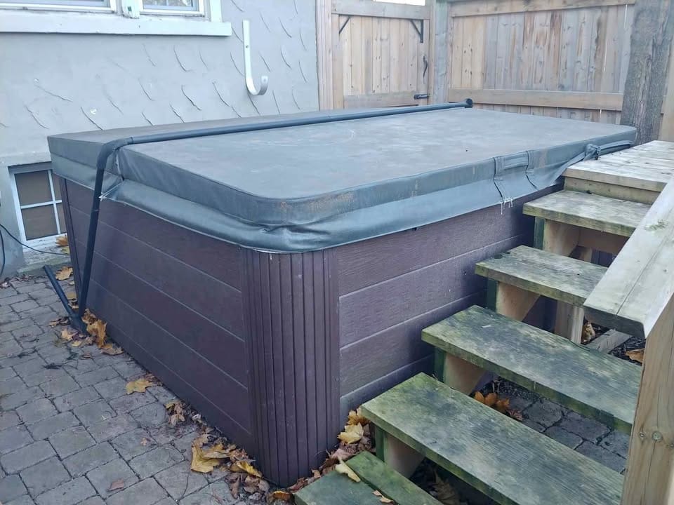 Hot tub removal Hot tub removal